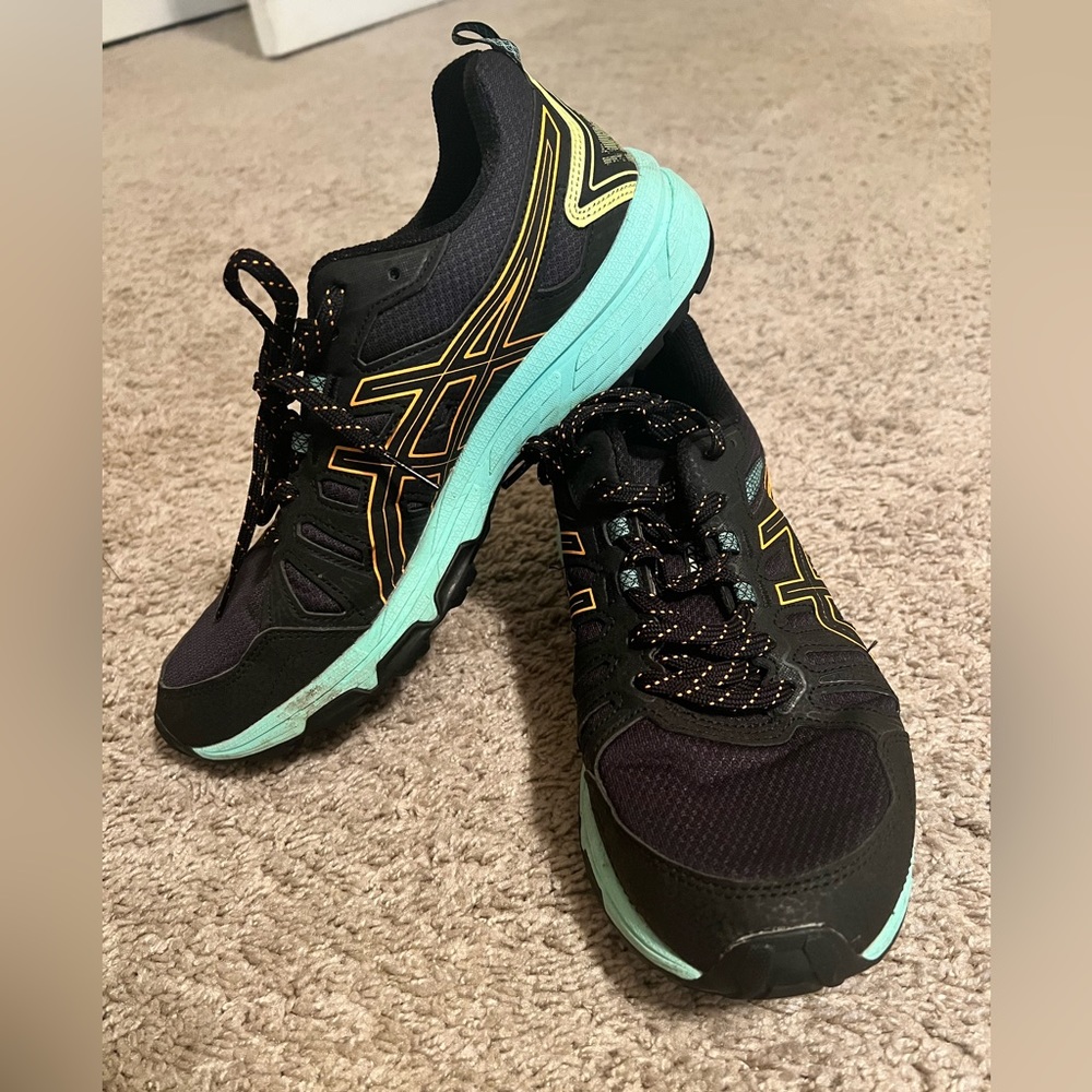 ASICS Sneakers
